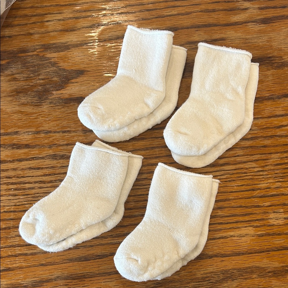 NWOT Little Planet by Carters Organic Cotton Baby Socks with grippers